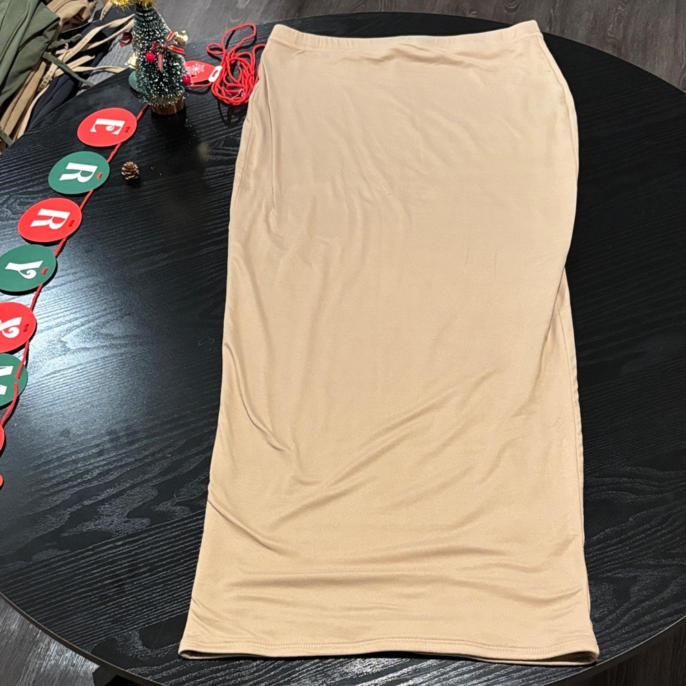 Naked Wardrobe Women's Midi Fitted Skirt US NWT Large